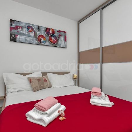 Luxury Apartment Poseidon - Free Beach Parking Makarska Zewnętrze zdjęcie