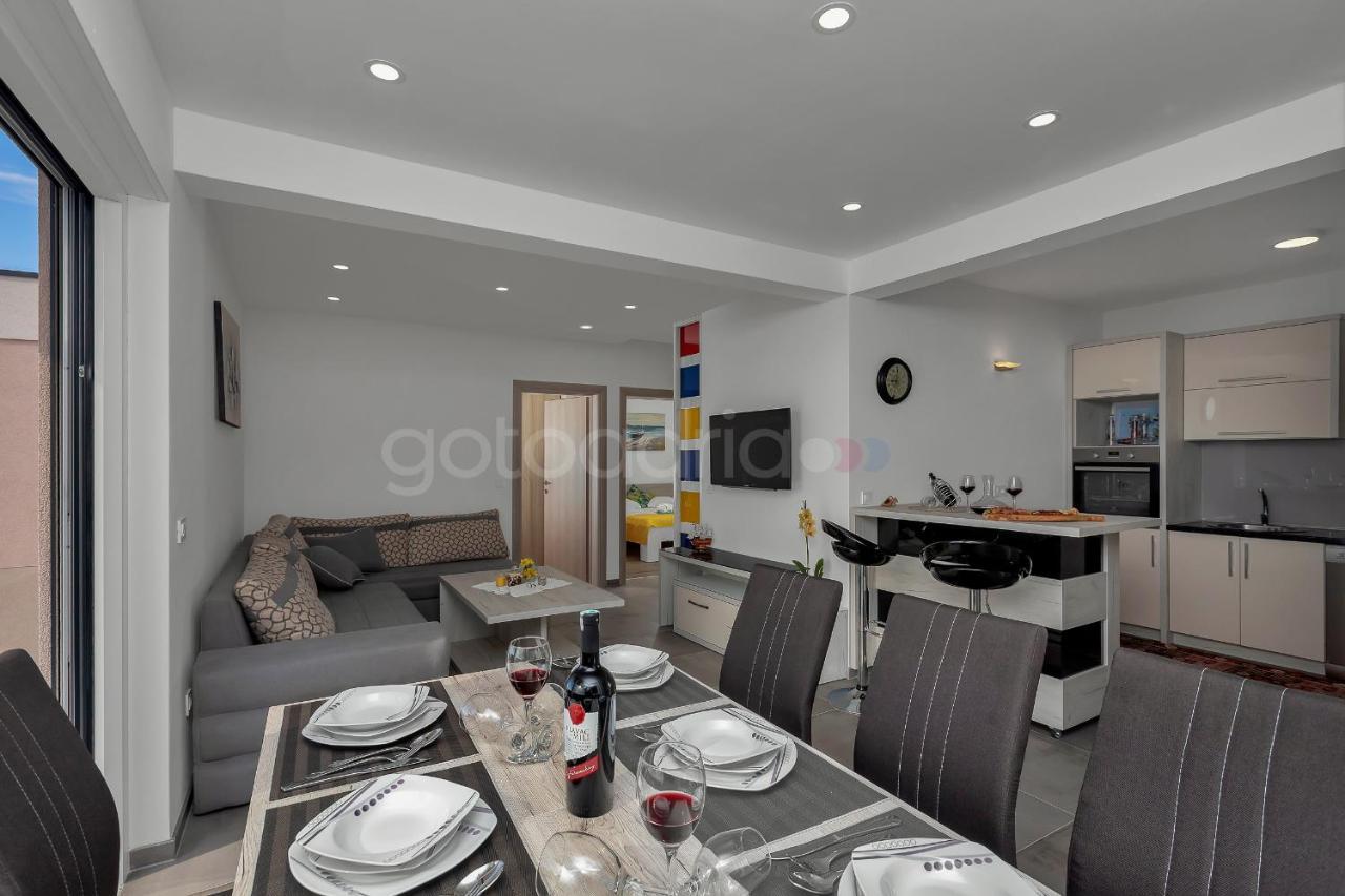 Luxury Apartment Poseidon - Free Beach Parking Makarska Zewnętrze zdjęcie
