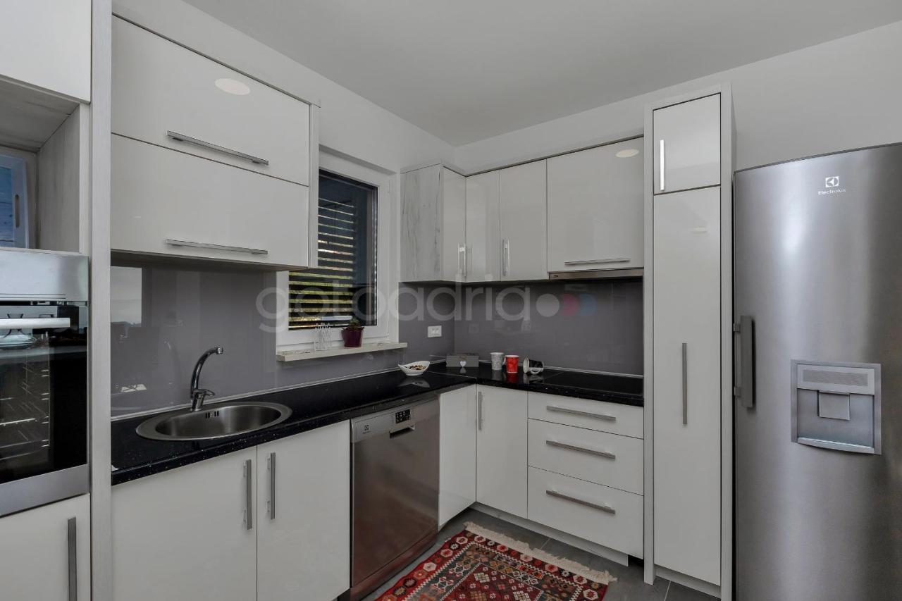 Luxury Apartment Poseidon - Free Beach Parking Makarska Zewnętrze zdjęcie