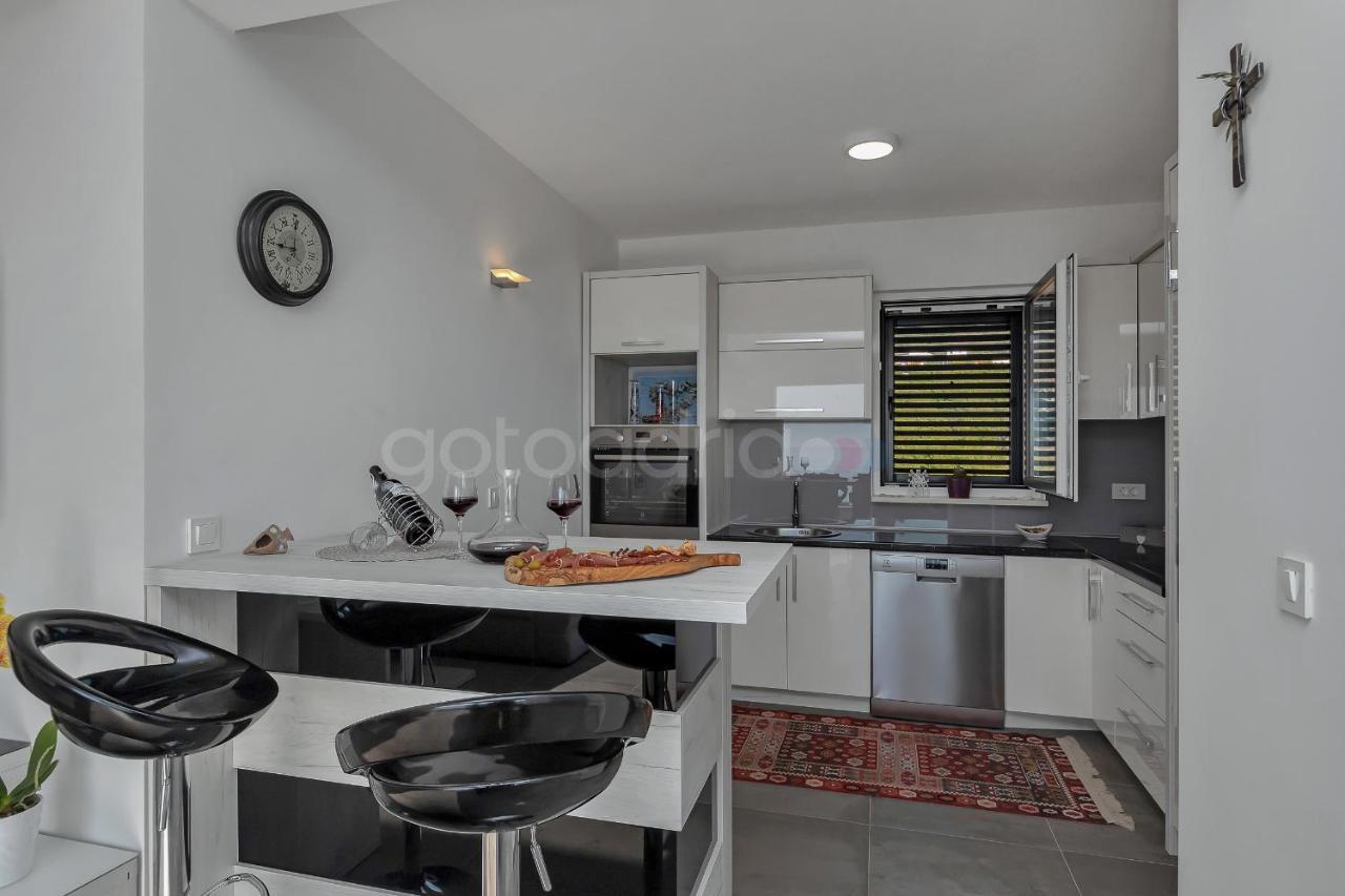 Luxury Apartment Poseidon - Free Beach Parking Makarska Zewnętrze zdjęcie